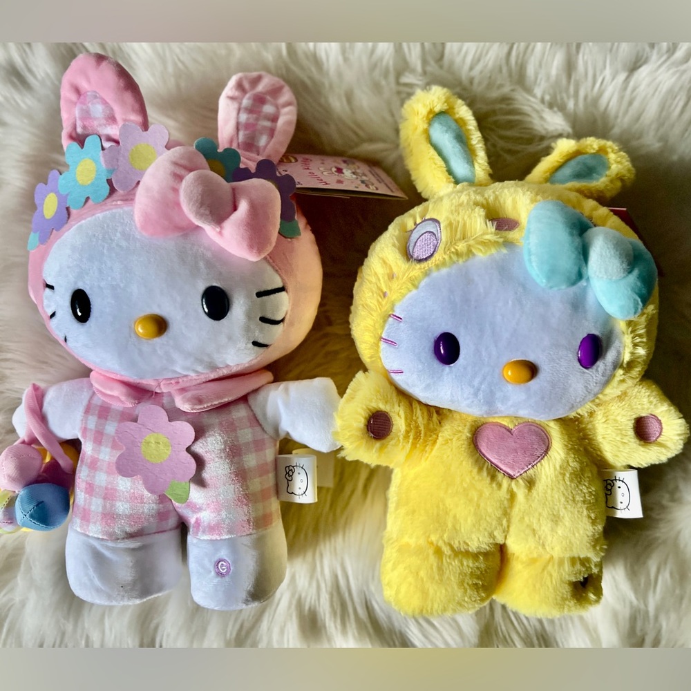 Hello Kitty Plush Easter Spring Side Stepper. NEW